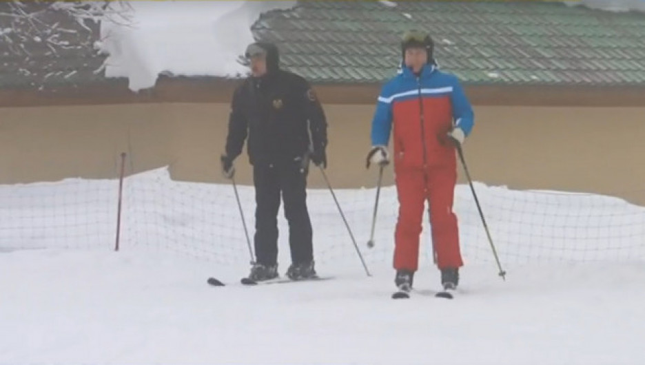 Путин и Лукашенко после переговоров покатались на лыжах