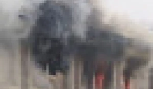 Пожар в ТЦ "Ткацкий" в Горно-Алтайске.