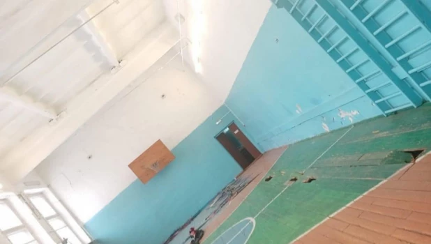 Жители Бийска показали ужасающее состояние местной школы