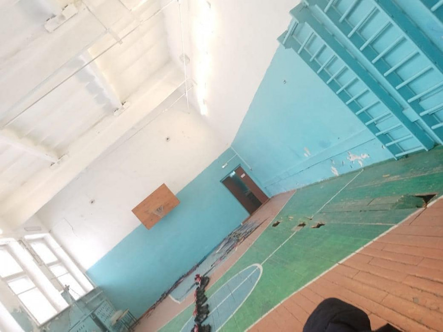Жители Бийска показали ужасающее состояние местной школы