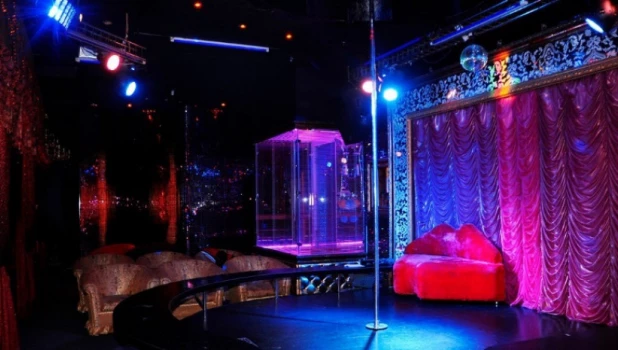 Стриптиз-клубы в Барнауле.