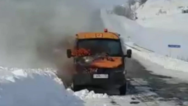 Пожар на трассе в Целинном районе.