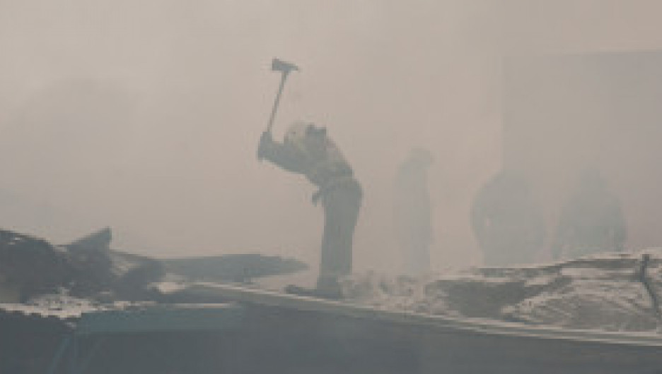 Пожар на радиозаводе в Барнауле 12 марта 2021 года.