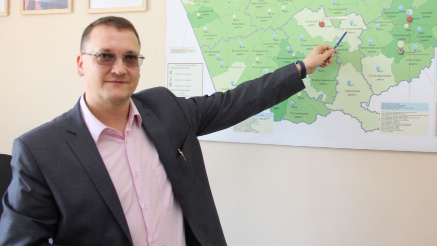 Виталий Азанов, директор Алтайского краевого медицинского информационно-аналитического центра.