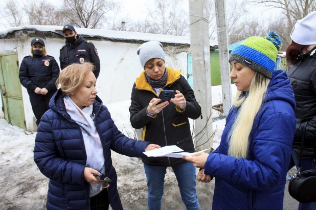 В Барнауле произошло обрушение несущих конструкций в доме на ул. 1-я Западная, 51.