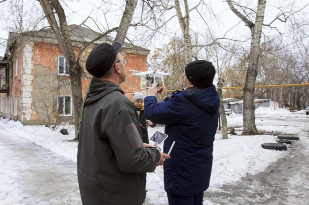 В Барнауле произошло обрушение несущих конструкций в доме на ул. 1-я Западная, 51.