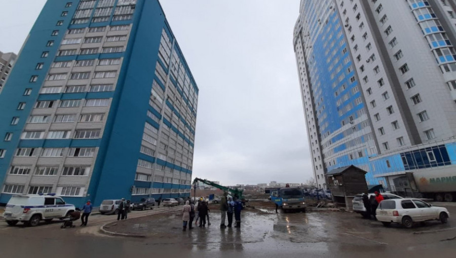 Между домами в Барнауле собираются построить многоэтажку.