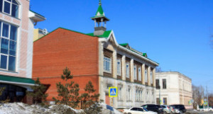 Здание бывшей Казенной женской гимназии. 