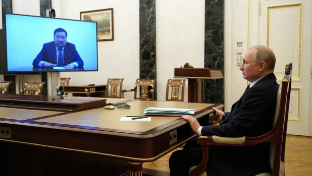 Глава Тувы Владислав Ховалыг пообщался с президентом РФ Владимиром Путиным.