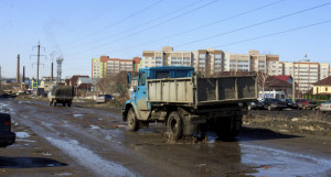 Разбитые дороги в Новоалтайске. 