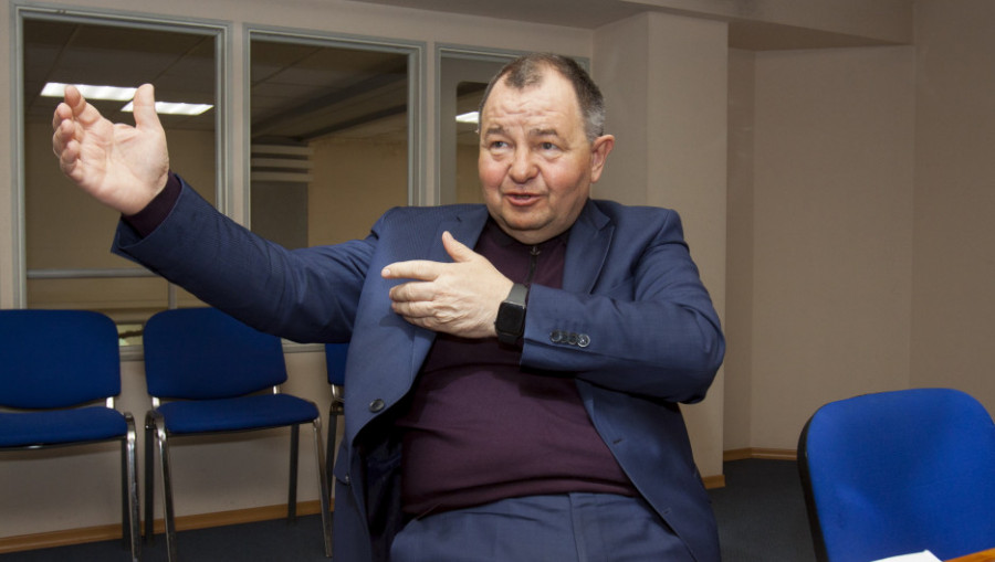 Исполнительный директор Федерации футбола Алтайского края Борис Трофимов. 