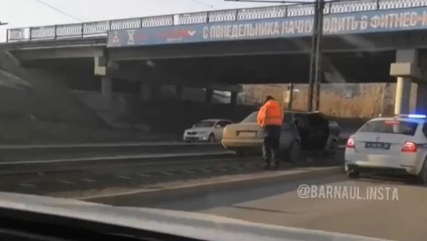 В Барнауле произошло ДТП на ул. Малахова, в котором пострадал пешеход.