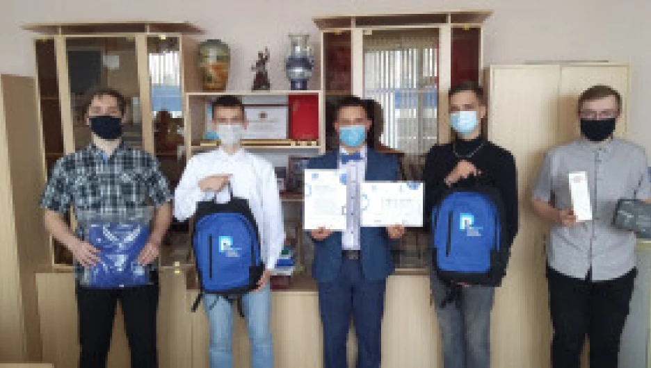 Команда Заринского политехнического техникума.