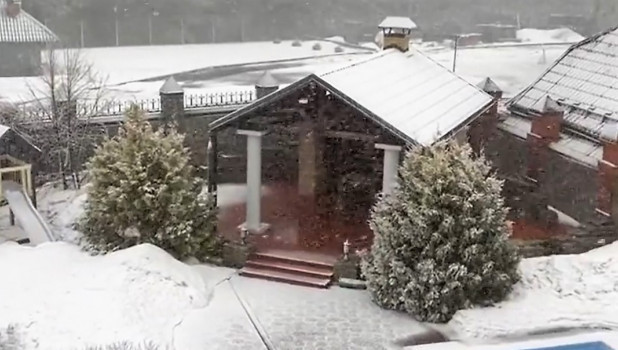 Снегопад в Белокурихе.