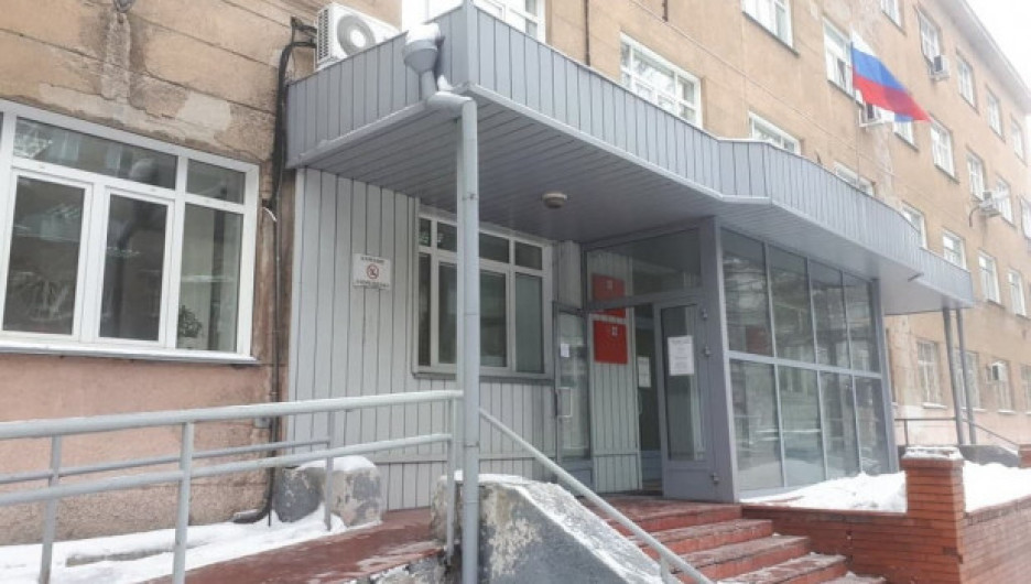 В Новосибирске перед судом застрелили арестанта, взявшего в заложники конвоира