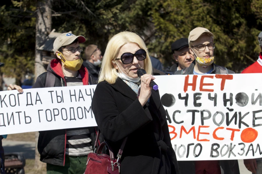 Митинг жильцов домов на ул. Гущина против строительства многоэтажки. 