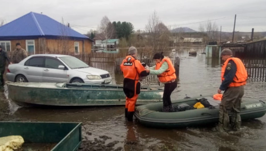 Ситуация нестабильная: в МЧС рассказали о паводковой ситуации в Алтайском крае