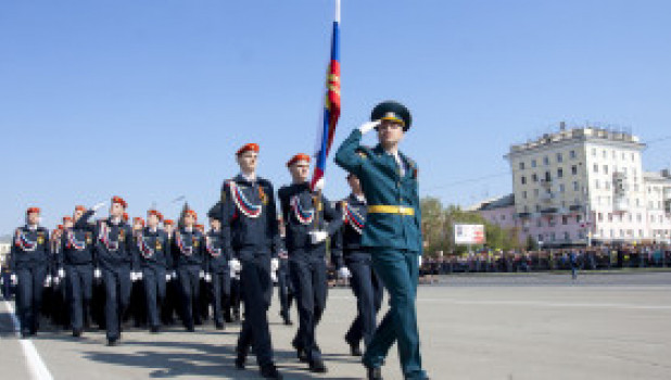 Парад Победы на площади Советов в Барнауле. 9 мая 2021 года