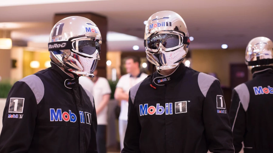 Оригинальная продукция: масла и сопутствующие продукты Mobil.