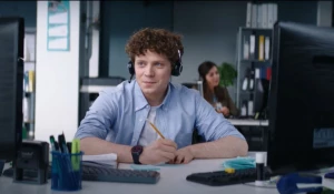 Tele2 сняла сериал «Служба поддержки».