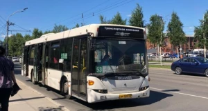 Автобус №53 в Барнауле.