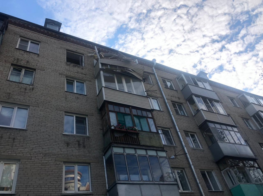 В Барнауле произошел взрыв газа в квартире пятиэтажки.
