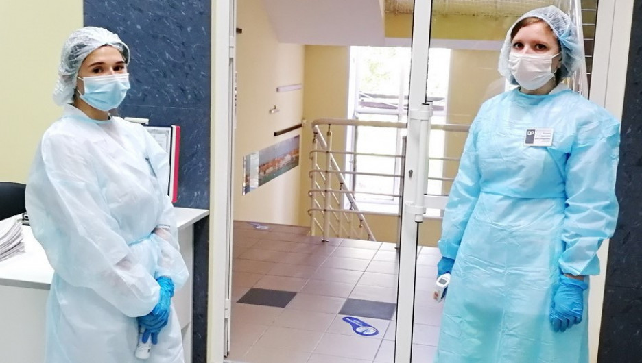 В барнаульском ТЦ "Геомаркет" развернули крупнейший в регионе пункт вакцинации