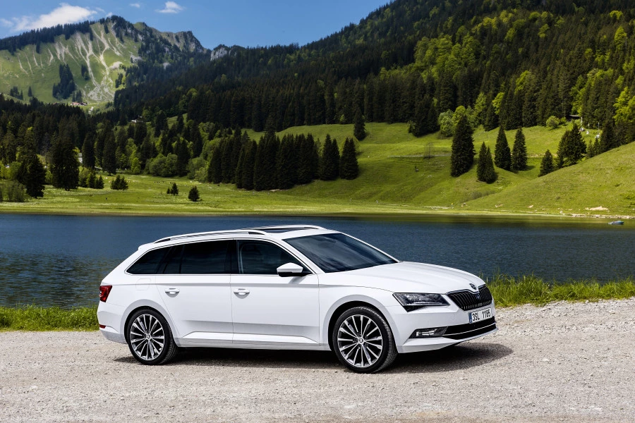 ŠKODA SUPERB.