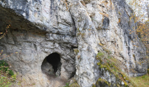 Денисова пещера в Солонешенском районе Алтайского края