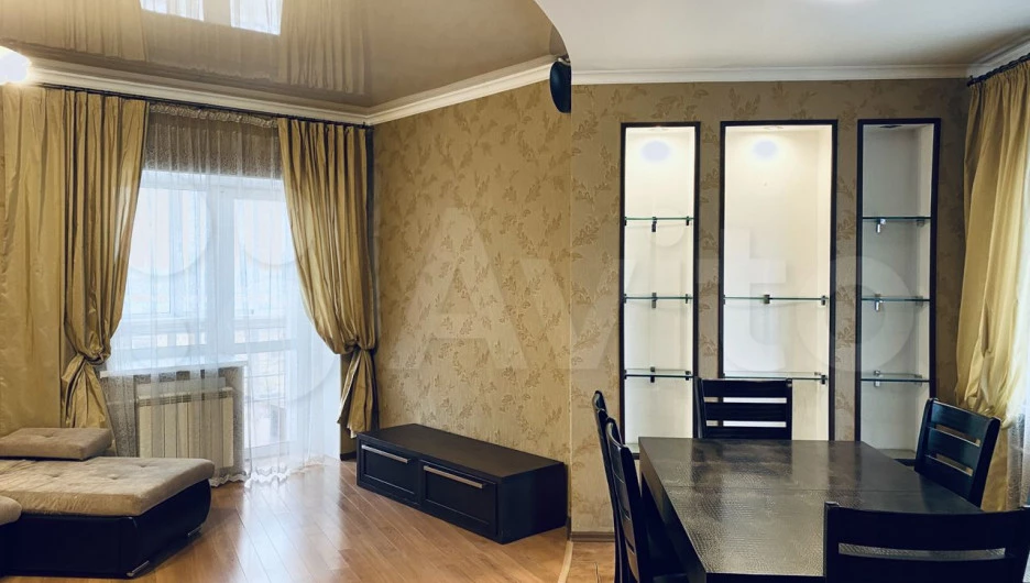 В Барнауле на пр. Ленина, 119 продается "золотая" квартира за 8,1 млн рублей.