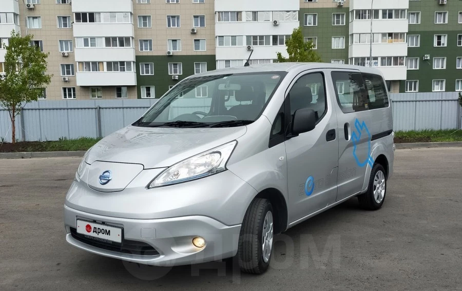 Электромобиль барнаул. Nissan e-nv200.