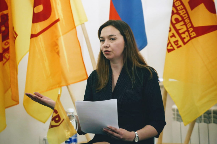 В Барнауле «Справедливая Россия - За правду» отметила 15-летие партии обсуждением важных задач