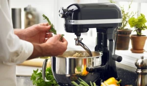 Кухонный комбайн.