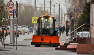 Уборка снега в Барнауле.