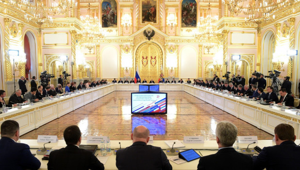 Путин обновил состав Госсовета и включил в него главу Алтая