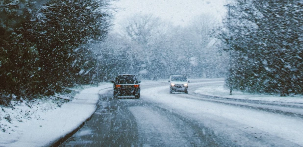 Метель. Снежная дорога.