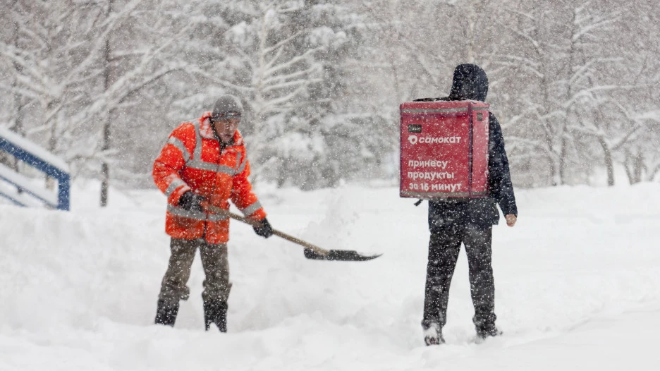 Мощный снегопад в Барнауле. 