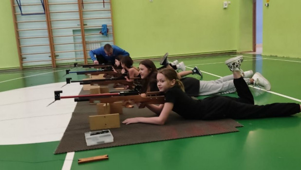 Тренировочные занятия среди учащихся 6-х классов СОШ № 134 г. Барнаула.