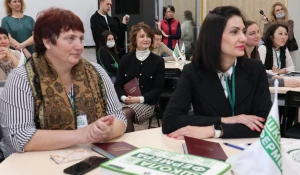 Выпускники первой алтайской «Школы фермера» успешно защитили дипломы.