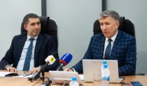 Александр Гросс, Игорь Лузанов на встрече с журналистами.