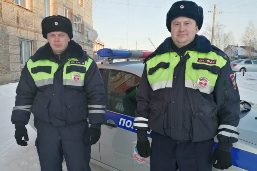 Лейтенанты полиции Евгений Андриянов и Александр Кеблитский.