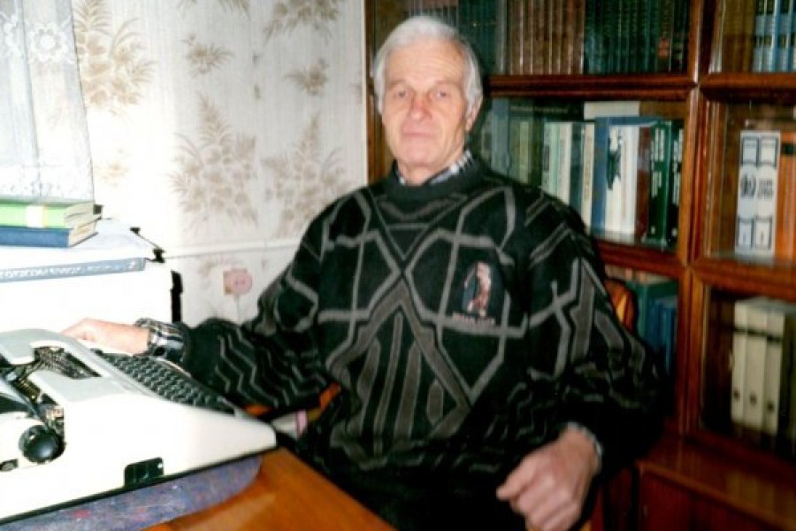 Алтайский писатель Иван Кудинов.