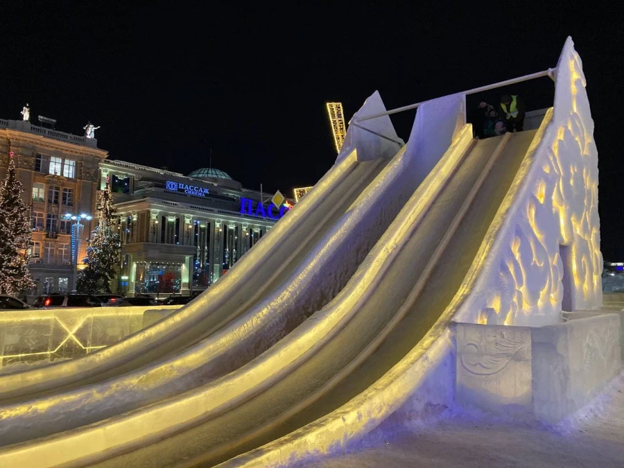 Ледовый городок в Екатеринбурге