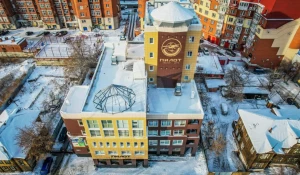 В Барнауле на ул. Пролетарская, 76 за 195,1 млн рублей продается офисное здание "Пилот".