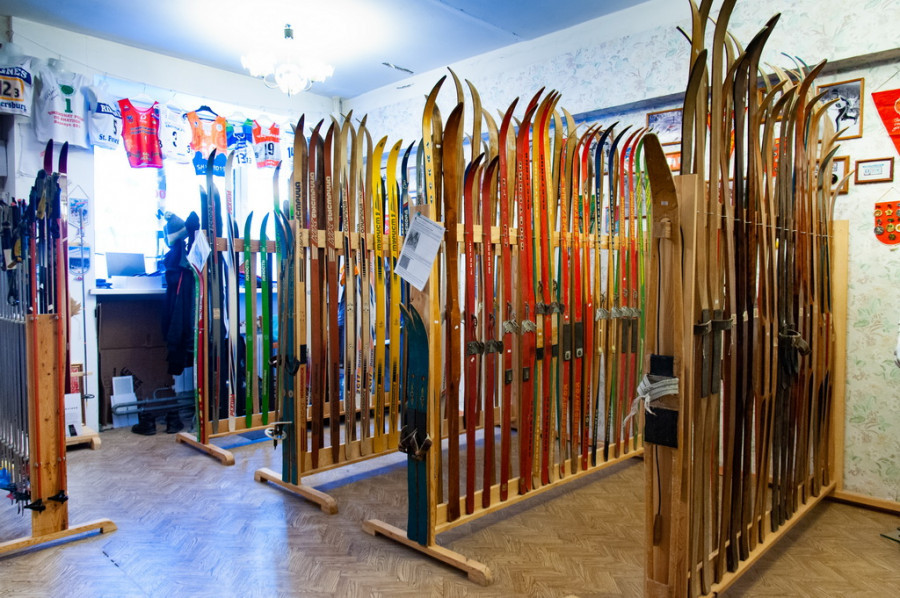 В музее лыж в Барнауле