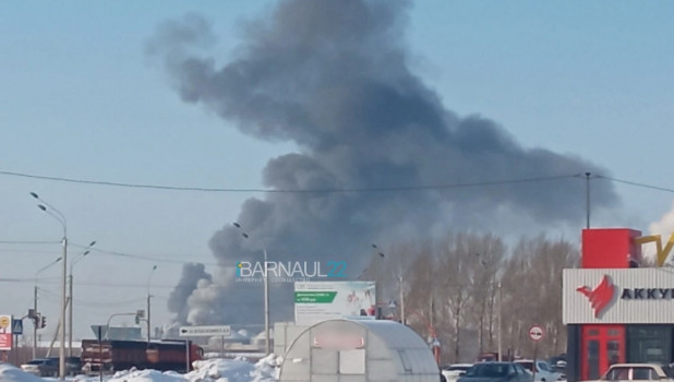 Пожар на ул. Трактовой в Барнауле.