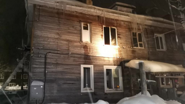 При пожаре в Архангельской области погибли пять человек.