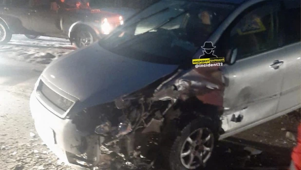 ДТП в Барнауле возле кладбища.