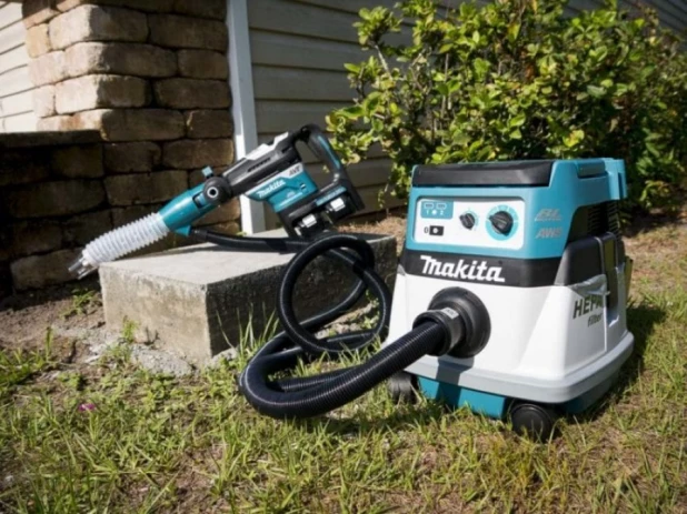 Makita AWS (беспроводная система автозапуска).