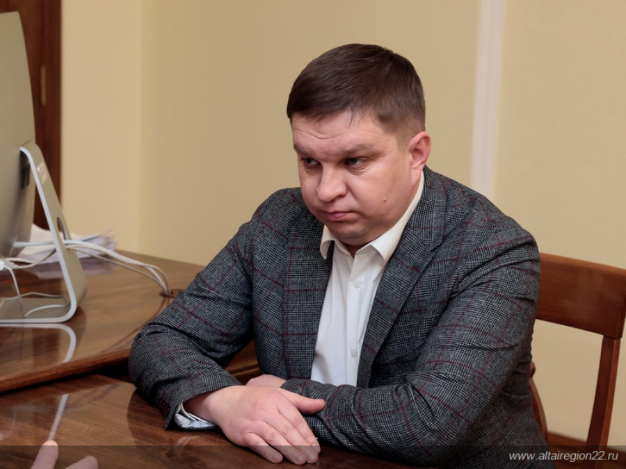 Нового министра представили членам правительства Алтайского края